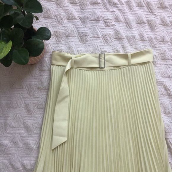 Club Monaco Split Pleated Belted Midi Skirt - Picture 4 of 8